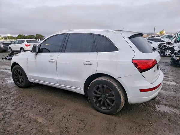 WA1C2AFP1HA030691 2017 AUDI Q5 - Image 2