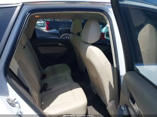 WA1C2AFP1HA065960 2017 AUDI Q5 - Image 8