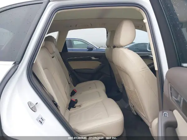 WA1C2AFP1HA077610 2017 AUDI Q5 - Image 8