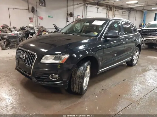 WA1C2AFP1HA078045 2017 AUDI Q5 - Image 2