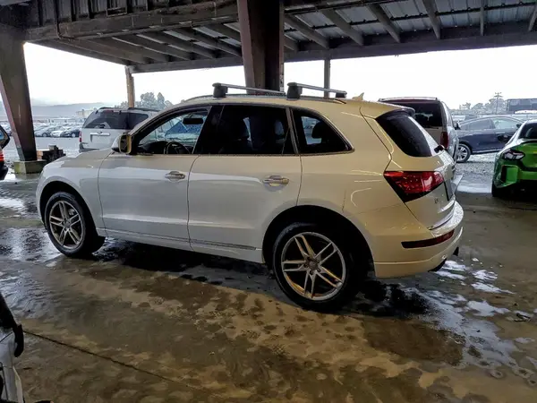 WA1C2AFP1HA098442 2017 AUDI Q5 - Image 2