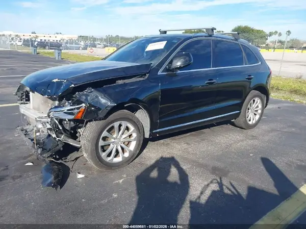WA1C2AFP2HA010370 2017 AUDI Q5 - Image 2