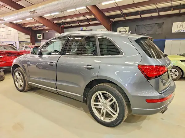 WA1C2AFP2HA090012 2017 AUDI Q5 - Image 2