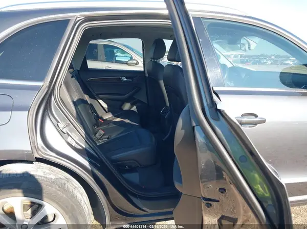 WA1C2AFP3GA107639 2016 AUDI Q5 - Image 8