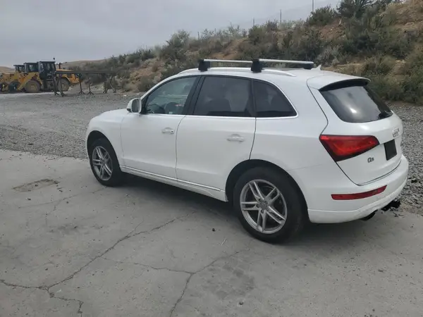 WA1C2AFP3HA080315 2017 AUDI Q5 - Image 2