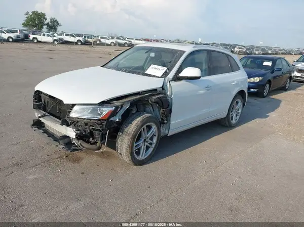 WA1C2AFP4HA089833 2017 AUDI Q5 - Image 2