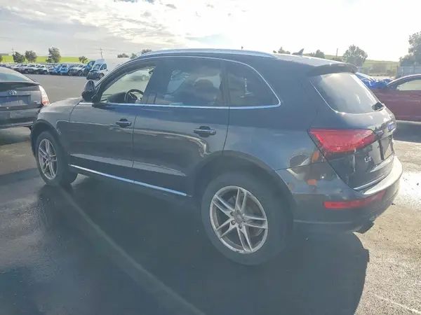 WA1C2AFP5GA079813 2016 AUDI Q5 - Image 2