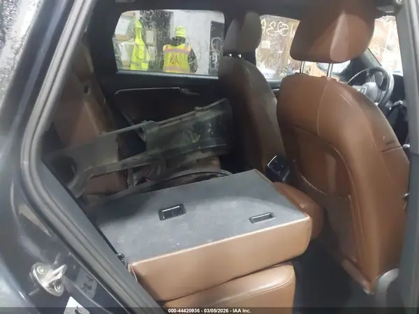 WA1C2AFP7HA021557 2017 AUDI Q5 - Image 8