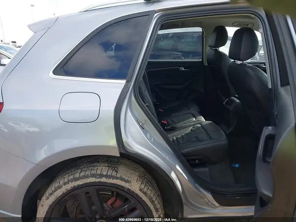 WA1C2AFP7HA078180 2017 AUDI Q5 - Image 8