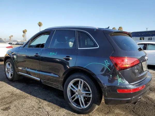 WA1C2AFP8HA063378 2017 AUDI Q5 - Image 2