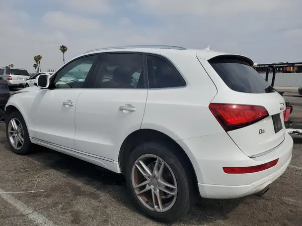 WA1C2AFP8HA070041 2017 AUDI Q5 - Image 2