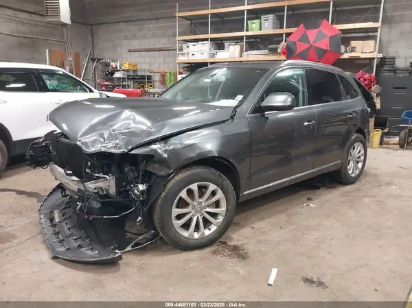WA1C2AFP8HA094713 2017 AUDI Q5 - Image 2