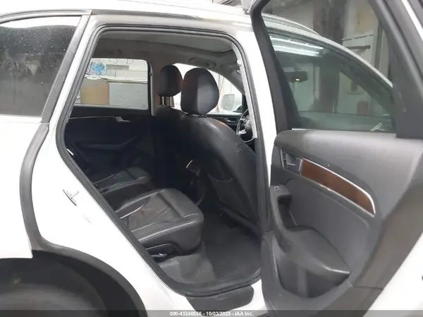 WA1C2AFP9HA013640 2017 AUDI Q5 - Image 8