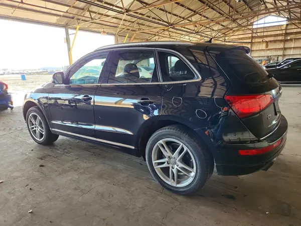 WA1C2AFP9HA096938 2017 AUDI Q5 - Image 2