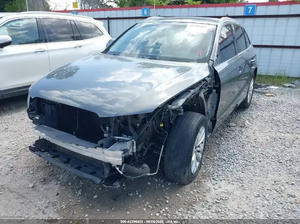 WA1C2AFPXHA073863 2017 AUDI Q5 - Image 2