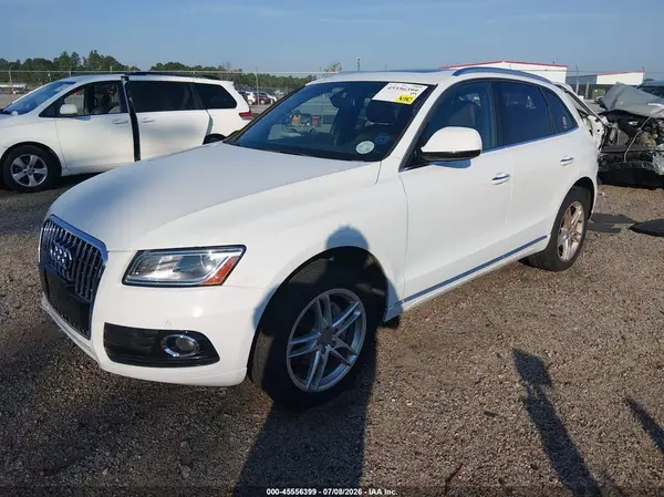 WA1C2AFPXHA083566 2017 AUDI Q5 - Image 2