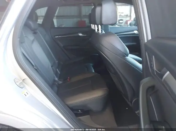 WA1C4AFY0J2042561 2018 AUDI SQ5 - Image 8