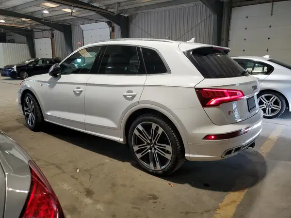 WA1C4AFY0J2140442 2018 AUDI SQ5 - Image 2