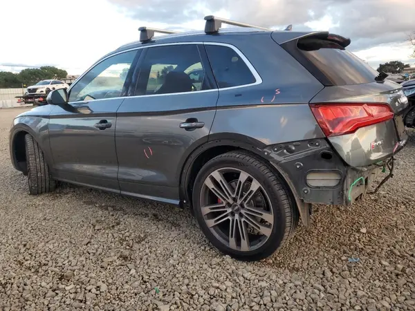 WA1C4AFY0J2143017 2018 AUDI SQ5 - Image 2