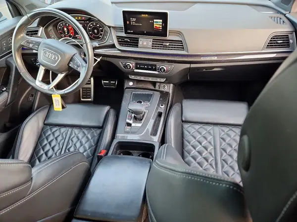 WA1C4AFY0J2220274 2018 AUDI SQ5 - Image 8