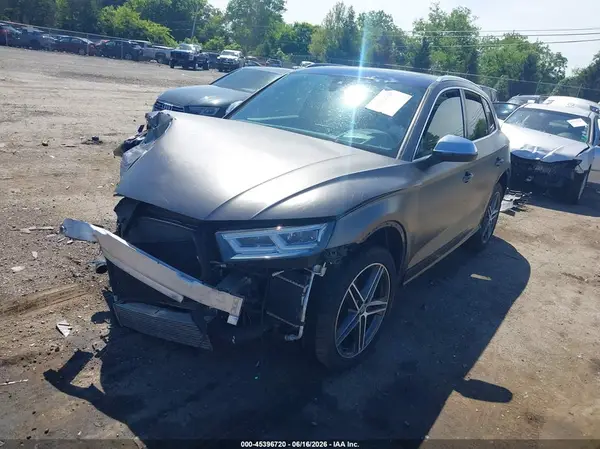 WA1C4AFY0J2223319 2018 AUDI SQ5 - Image 2