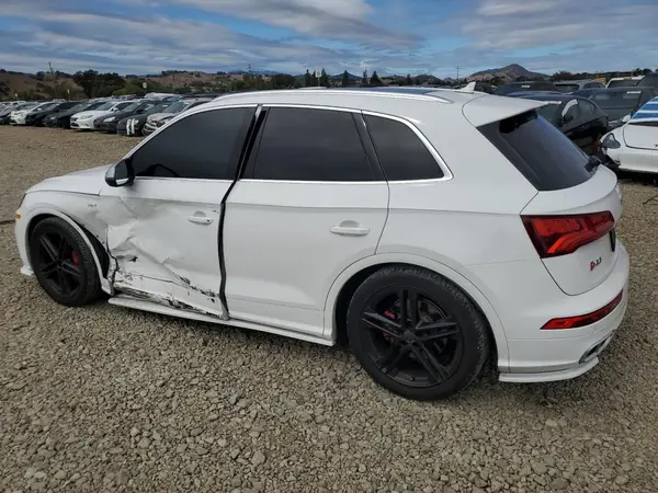 WA1C4AFY0J2234188 2018 AUDI SQ5 - Image 2