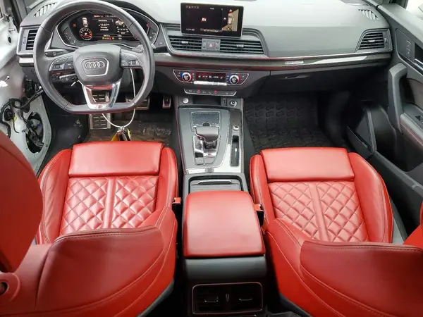 WA1C4AFY0K2004376 2019 AUDI SQ5 - Image 8