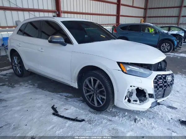 WA1C4AFY0P2030449 2023 AUDI SQ5 - Image 1