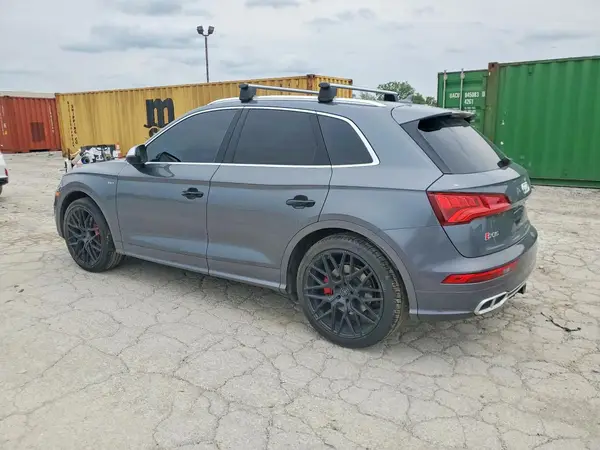 WA1C4AFY1J2039992 2018 AUDI SQ5 - Image 2
