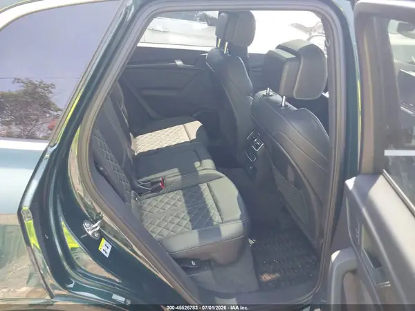 WA1C4AFY1J2058865 2018 AUDI SQ5 - Image 8
