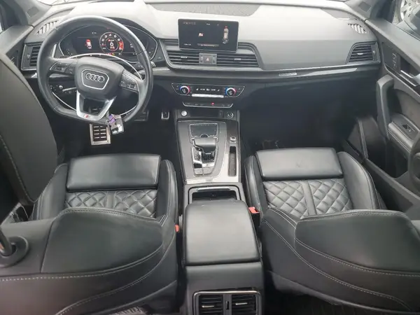 WA1C4AFY1J2084690 2018 AUDI SQ5 - Image 8