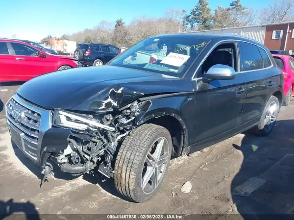 WA1C4AFY1J2096760 2018 AUDI SQ5 - Image 2