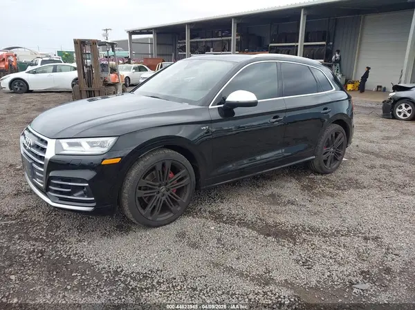 WA1C4AFY1J2112360 2018 AUDI SQ5 - Image 2