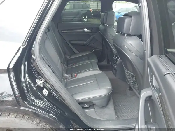 WA1C4AFY1J2112360 2018 AUDI SQ5 - Image 8