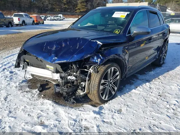 WA1C4AFY1J2112374 2018 AUDI SQ5 - Image 2