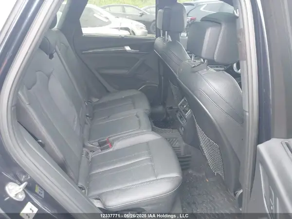 WA1C4AFY1J2126811 2018 AUDI SQ5 - Image 8