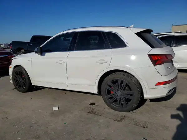 WA1C4AFY1J2155953 2018 AUDI SQ5 - Image 2