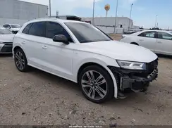 WA1C4AFY1J2223605 2018 AUDI SQ5