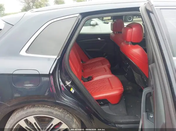 WA1C4AFY1J2228769 2018 AUDI SQ5 - Image 8