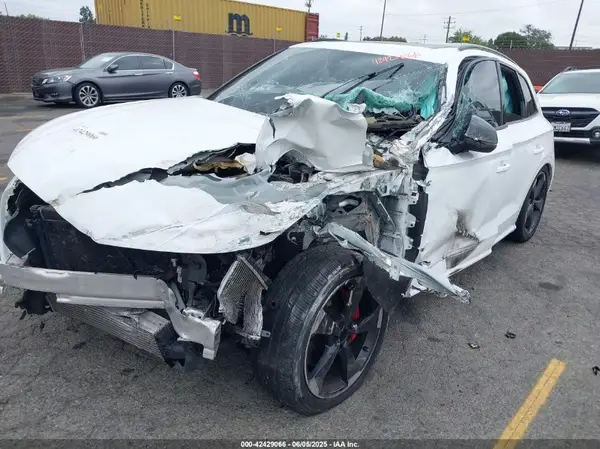 WA1C4AFY1K2012518 2019 AUDI SQ5 - Image 2
