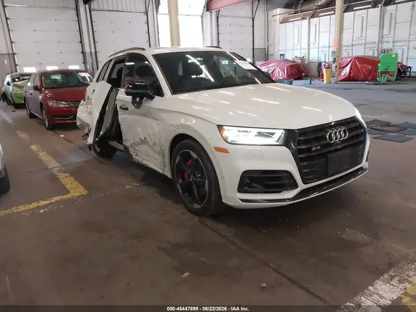 WA1C4AFY1K2101974 2019 AUDI SQ5 - Image 1
