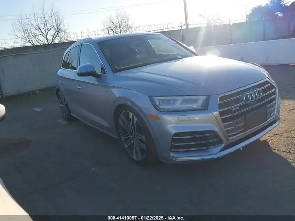 WA1C4AFY2J2026510 2018 AUDI SQ5 - Image 1