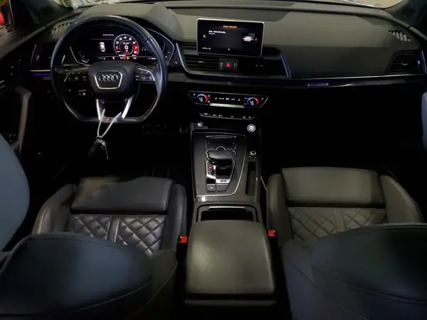WA1C4AFY2J2041153 2018 AUDI SQ5 - Image 8