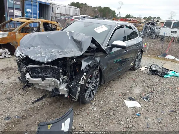 WA1C4AFY2J2060317 2018 AUDI SQ5 - Image 2