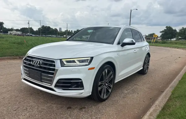 WA1C4AFY2J2078428 2018 AUDI SQ5 - Image 2