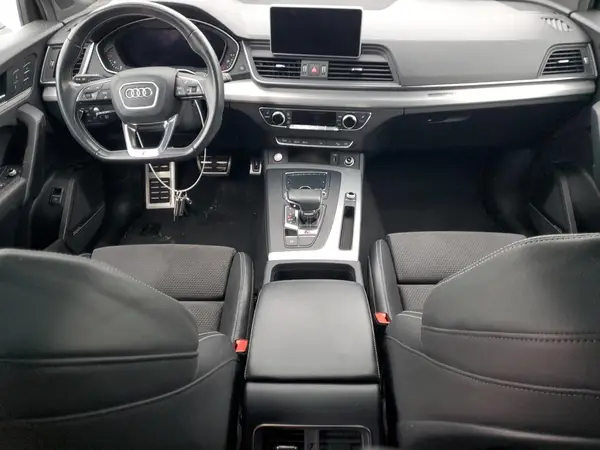 WA1C4AFY2J2090045 2018 AUDI SQ5 - Image 8