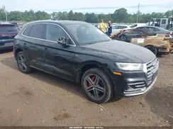 WA1C4AFY2J2199878 2018 AUDI SQ5