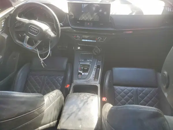 WA1C4AFY2J2220728 2018 AUDI SQ5 - Image 8
