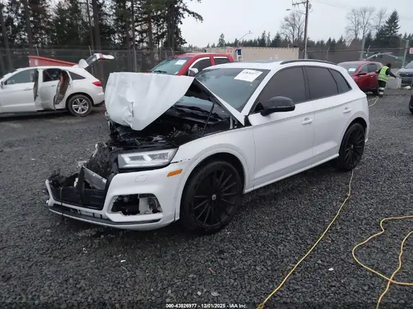 WA1C4AFY2K2075966 2019 AUDI SQ5 - Image 2