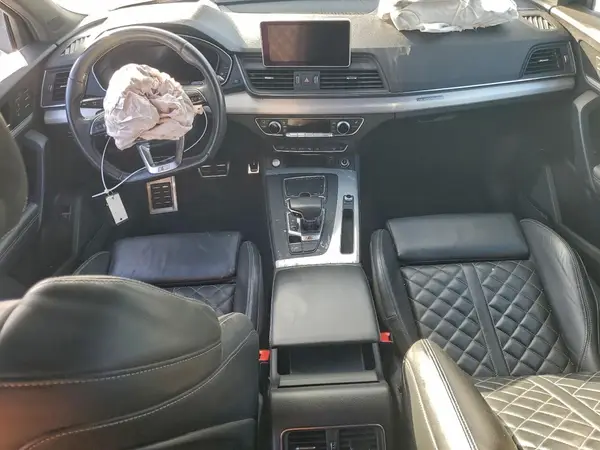 WA1C4AFY2K2095022 2019 AUDI SQ5 - Image 8